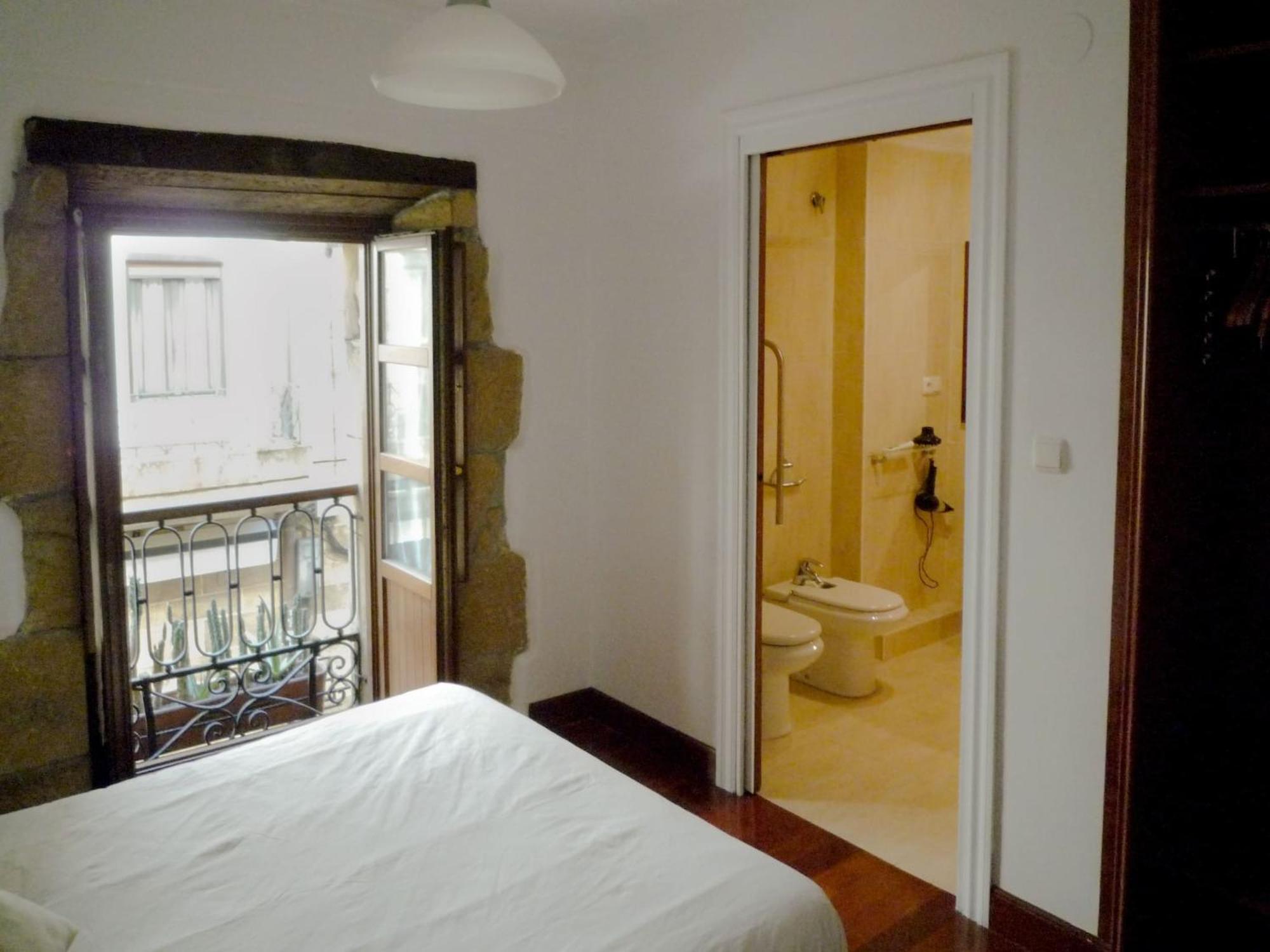 Earra - Casa Trini - Centro Y 2 Min De La Playa Apartment ซาเราทซ์ ภายนอก รูปภาพ