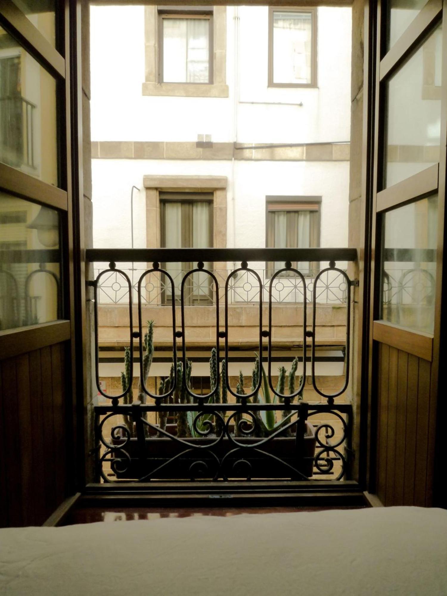 Earra - Casa Trini - Centro Y 2 Min De La Playa Apartment ซาเราทซ์ ภายนอก รูปภาพ